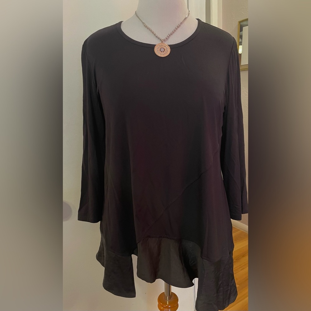 Logo by Lori Goldstein Satin Ruffle Hem Black Top Size L NEW!